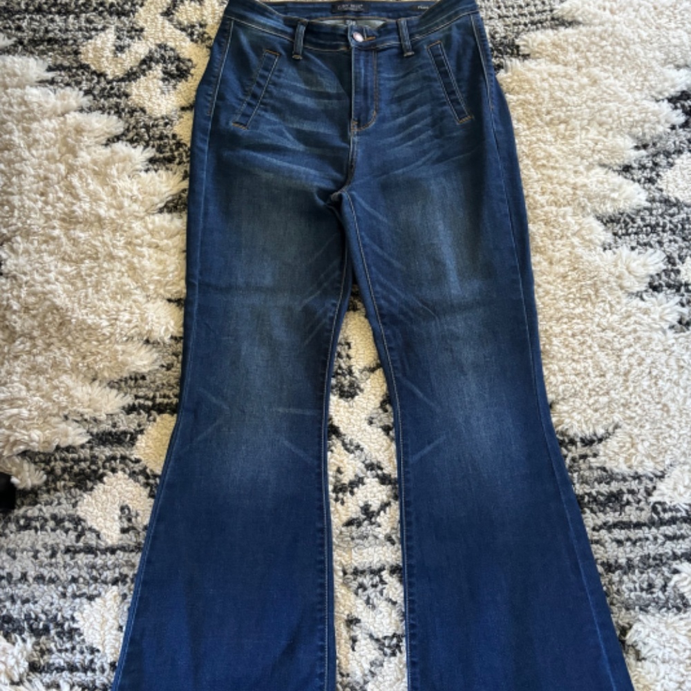 Judy Blue 7/28 flare blue Jean professionally shortened